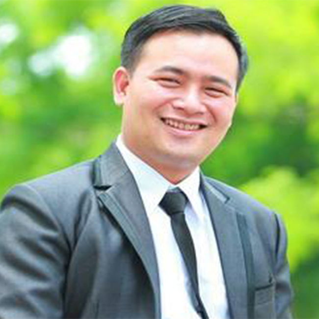 Nguyễn Khắc Hùng