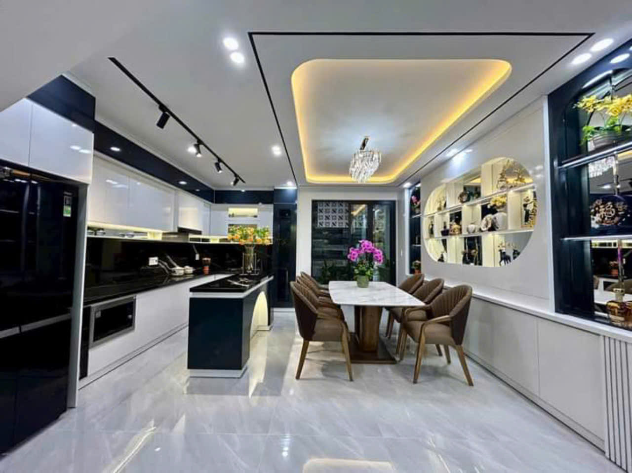 z6015091773028_9fdf9d8bfb0699a8a010ecf85d18b034